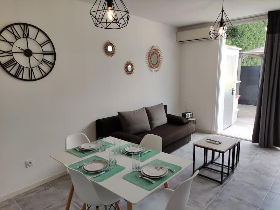 L'Atelier De La Cite - Parking Gratuit Apartment Carcassonne Exterior photo